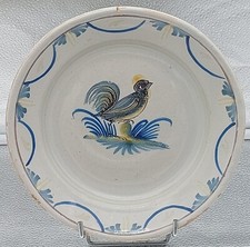 FAIENCE REGIONALE du SUD OUEST ASSIETTE DECORATIVE AU COQ BLEU XIXème D 22 cm