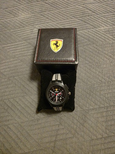 Montre homme quartz - à,