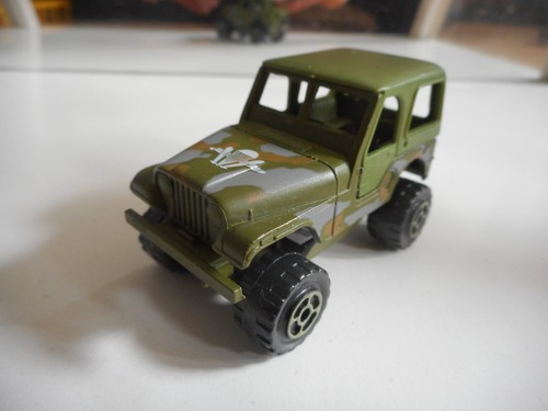 Jeep majorette vert - cj, armée