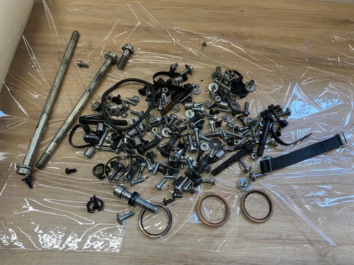 Lot visserie vis axe - un,