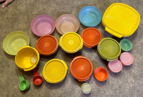 Vintage tupperware lot bowls - lot,