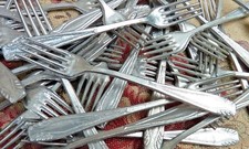  DÎNETTE ANCIENNE, COUVERT FOURCHETTE en MÉTAL vers 1920, Vendue à l'unité! 