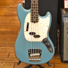 Guitare basse électrique Fender Japan JMJ Road Worn Mustang Bass