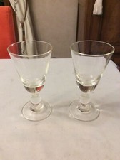 2 Anciens Verres à Pied à