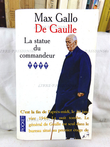 Gaulle tome la statue du - de,