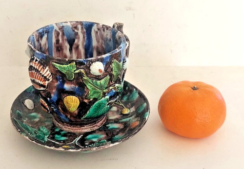 Tasse sous majolique - tasse,