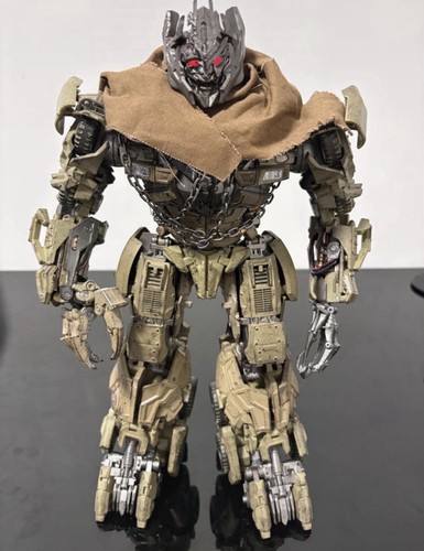 Transformers figurine megatron - transformers,