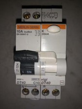 Disjoncteur Merlin Gerin DT40 C10 2P 21024 vigi 30mA 21450