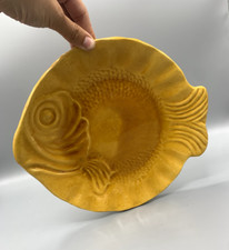 Plat poisson AEGITNA Vallauris vintage – grès flammé ocre signé France 50s/70s