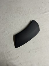 Enjoliveur pare-choc avant