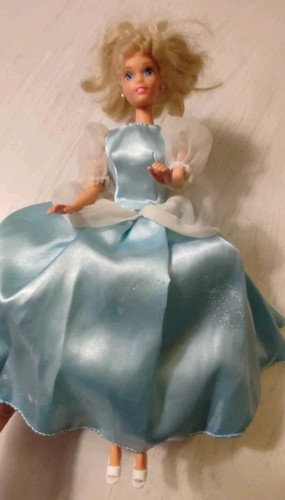 Poupée barbie disney - ,