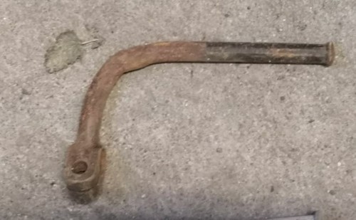 Repose pied 125 peugeot - 1,