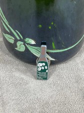 Pin's Perrier Jouet Belle
