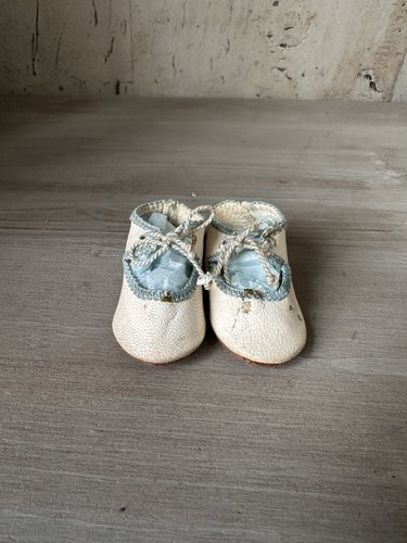 Chaussures poupée ancienne - chaussures,