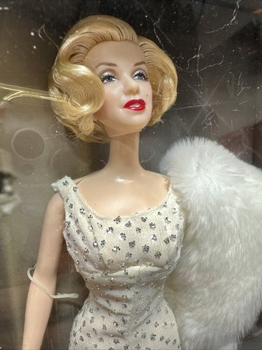 Nrfb barbie doll - barbie, as