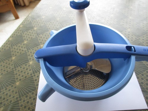 Tupperware moulin - tupperware, à
