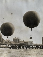 Photographies Anciennes Ballon Mongolfière / Concours Chiens / Escrime / Presse