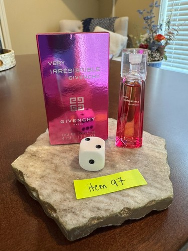 Givenchy very irresistible - very,