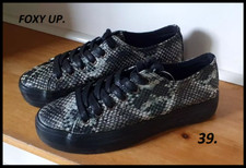 Chaussure façon crocodile