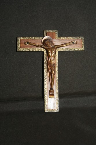 Crucifix christ sur - -, en