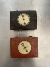 DEUX ANCIENNES BOÎTES À