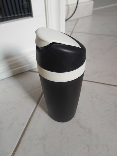 Tupperware mug coffee