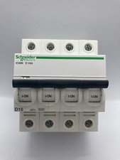 A9F75416 - Disjoncteur courbe