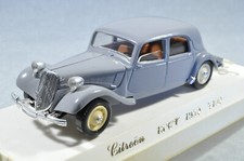 BC835 Solido "Age d'Or" #4102 1:43 1952 Citroën Traction 15CV - gris A+/a