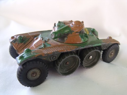 Ref mil dinky toys char - dinky,