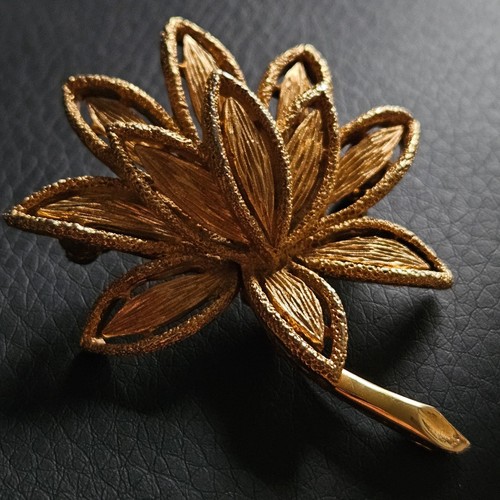 Bijou broche marque avon - broche,