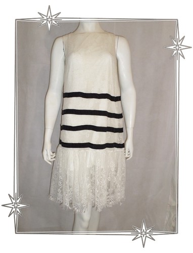 Jolie robe en dentelle - jolie,