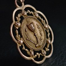 Ancienne médaille calice