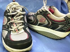 Skechers Size 7 Pink Gray