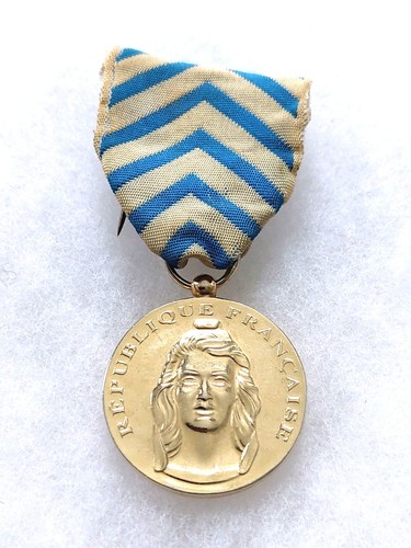 Une médaille afrique du - une,