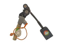 Attache ceinture avant droit PEUGEOT 306 PHASE 2 8972S2