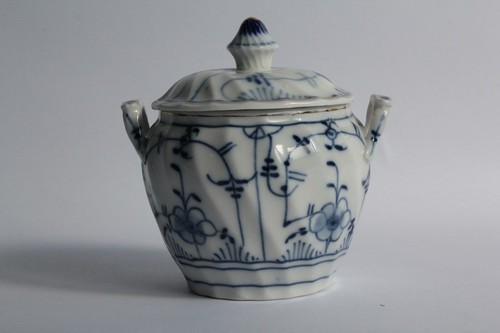 Ancien sucrier porcelaine