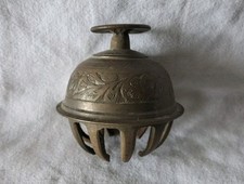 Petite Cloche Dite À Griffes