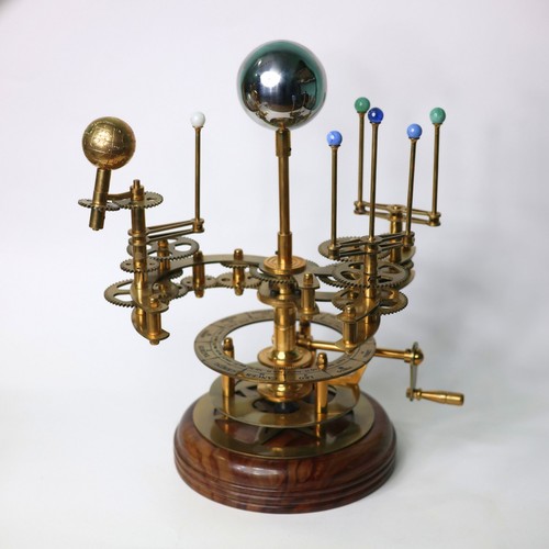 Planétarium mécanique orrery - planétarium,
