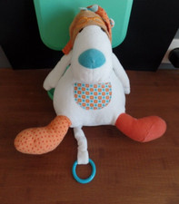 S23 / doudou peluche chien loup blanc musical ORCHESTRA HS