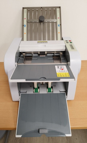 Plieuse courrier compact