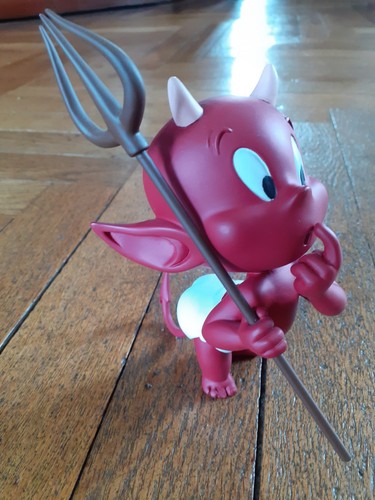 Figurine resine hot stuff - resine,