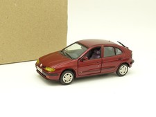 Vitesse SB 1/43 - Renault Megane RXE 5 portes Rouge