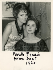 Perrette Pradier et Anne Doat maquillées par Jean d'Estrées "maquilleur des