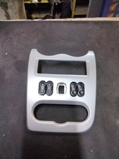 FACADE AUTORADIO DACIA Logan