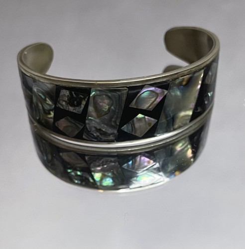 Bracelet manchette rigide