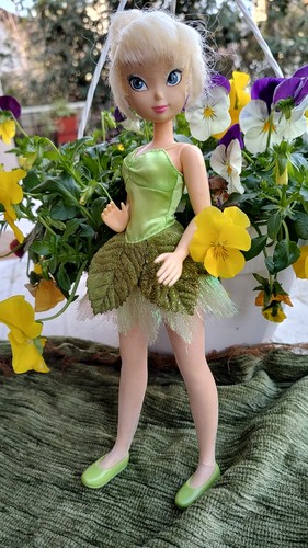 Poupee barbie disney - no,