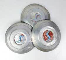 Lot de 3 enjoliveurs Simca