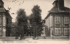 CPA 60 - BEAUVAIS (Oise) - 211. La Préfecture - L'Entrée - LL