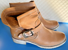 Frye Model 3470545 Veronica