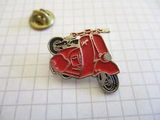 SCOOTER VESPA PIAGGIO SCOUTEUR - VINTAGE PIN - PRIVATE COLLECTION - us22